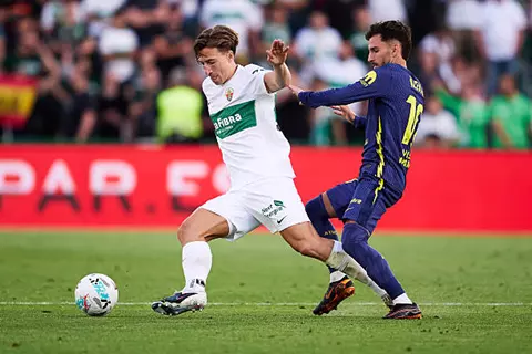 أتلتيكو مدريد يسقط أمام إلتشي.. وخيتافي يهزم سوسيداد في الدوري الإسباني